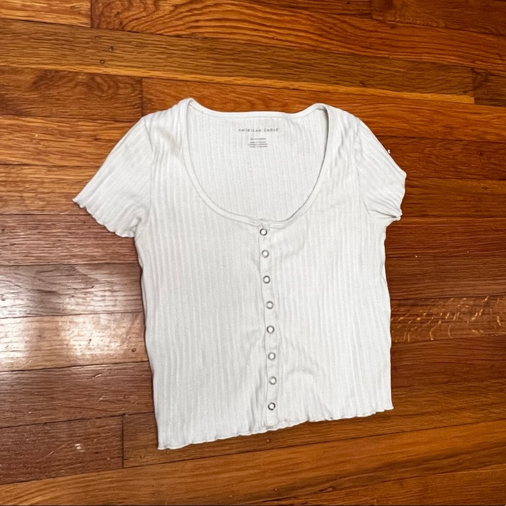 American eagle white top